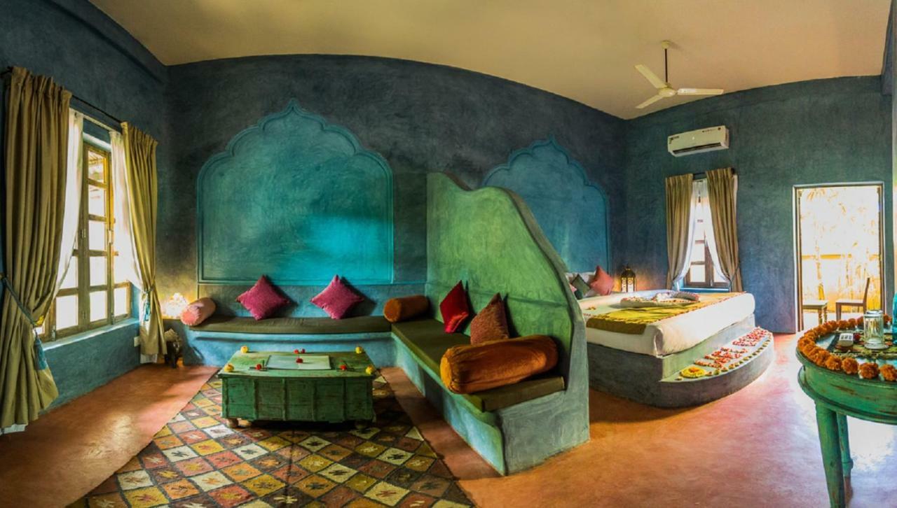 Devarya Wellness Beach Resort Morjim Bagian luar foto